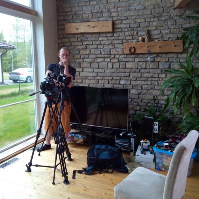 Video Filmimine Kes on järgmine, kelle kohta videot jagame Leida Madalik